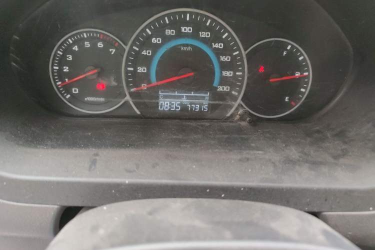 Used Wuling Rongguang V 2018 1.5L Standard Version Odometer Close Up