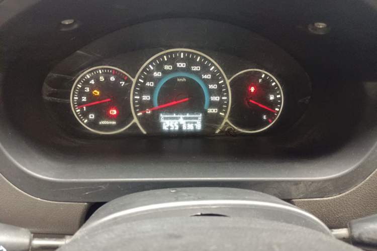 Used Wuling Rongguang V 2018 1.5L Standard Version Odometer Close Up