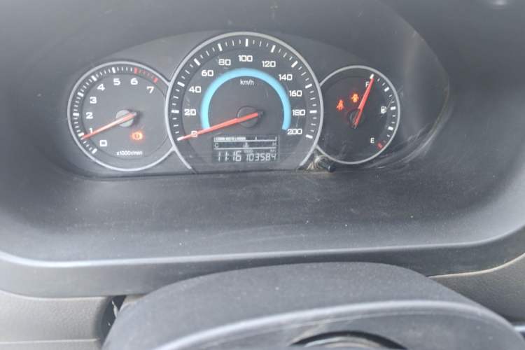 Used Wuling Rongguang V 2018 1.5L Standard Version Odometer Close Up