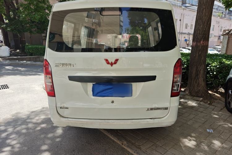Used Wuling Rongguang V 2018 1.5L Practical Version Rear