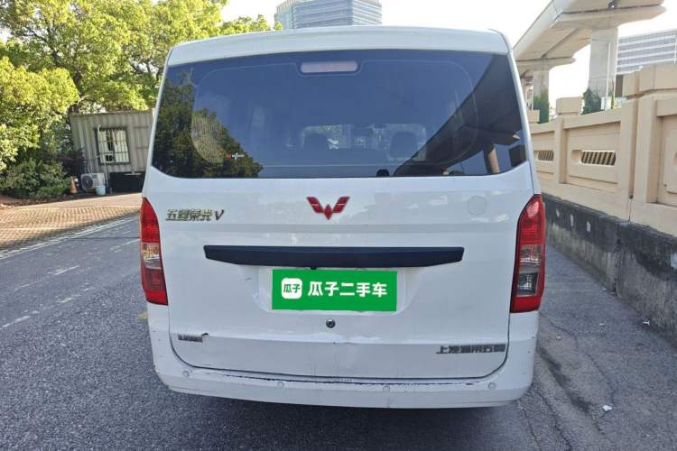Used Wuling Rongguang V 2018 1.5L Practical Version Rear