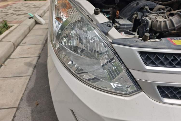 Used Wuling Rongguang V 2018 1.2L Practical Model Right Front Headlight