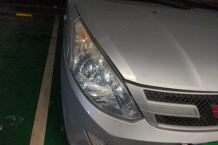 Used Wuling Rongguang V 2018 1.5L Practical Version Right Front Headlight