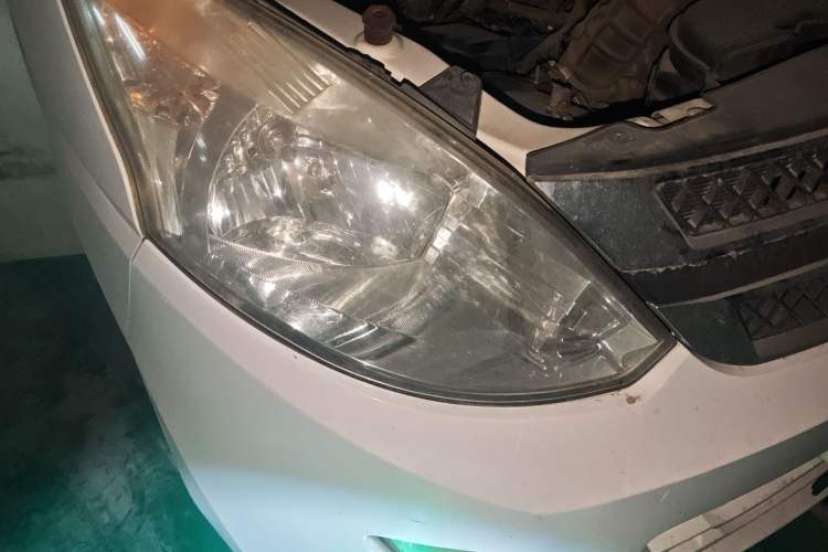 Used Wuling Rongguang V 2018 1.5L Standard Version Right Front Headlight