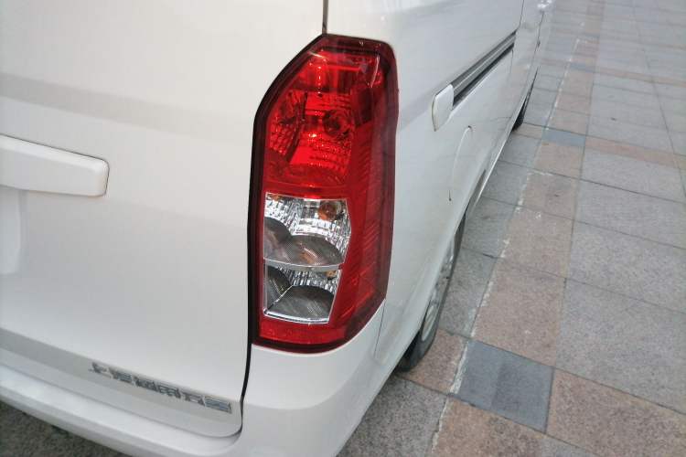 Used Wuling Rongguang V 2018 1.2L Standard Model Right Rear Taillight
