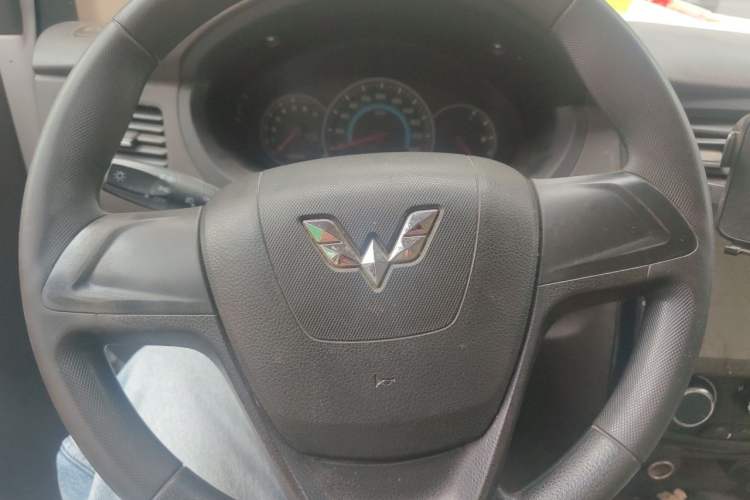 Used Wuling Rongguang V 2018 1.5L Standard Version Steering Wheel