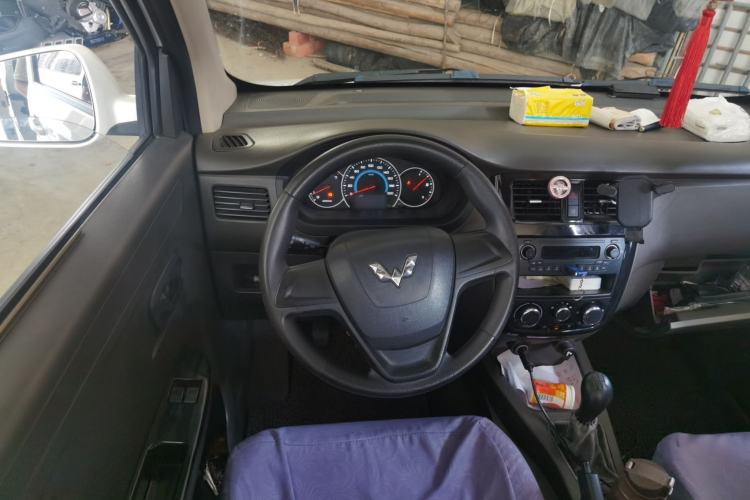 Used Wuling Rongguang V 2018 1.5L Standard Version Steering Wheel