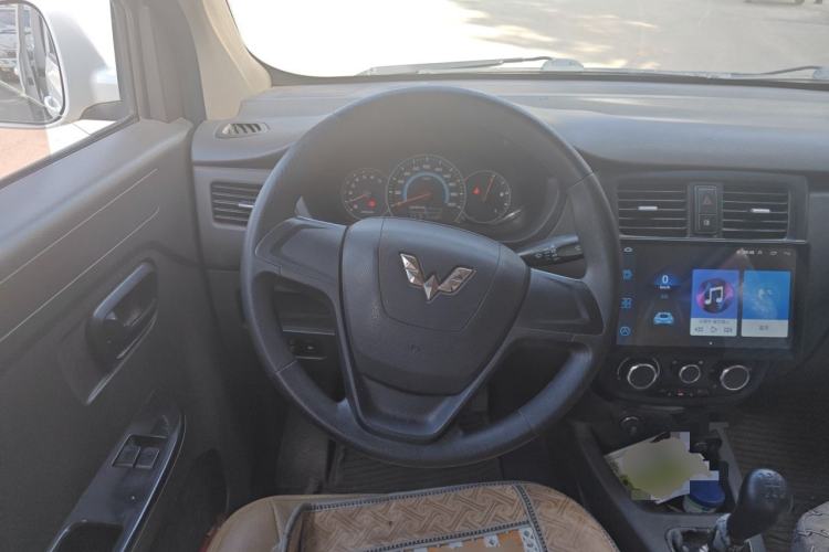 Used Wuling Rongguang V 2018 1.5L Standard Version Steering Wheel