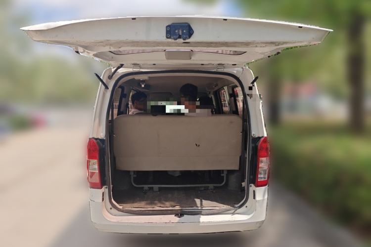 Used Wuling Rongguang V 2018 1.5L Practical Version Trunk