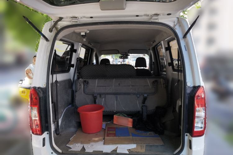 Used Wuling Rongguang V 2018 1.5L Practical Version Trunk