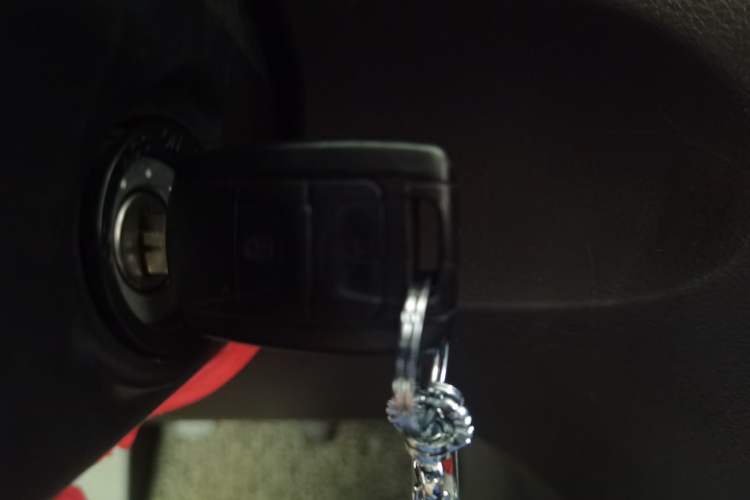 Used Wuling Rongguang V 2018 1.5L Standard Version Vehicle Key