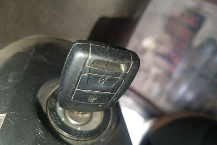Used Wuling Rongguang V 2018 1.5L Standard Version Vehicle Key