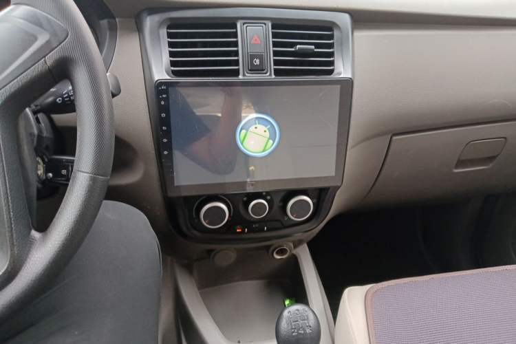 Used Wuling Rongguang V 2018 1.5L Standard Version Audio And AC Panel