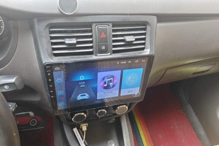 Used Wuling Rongguang V 2018 1.5L Standard Version Audio And AC Panel