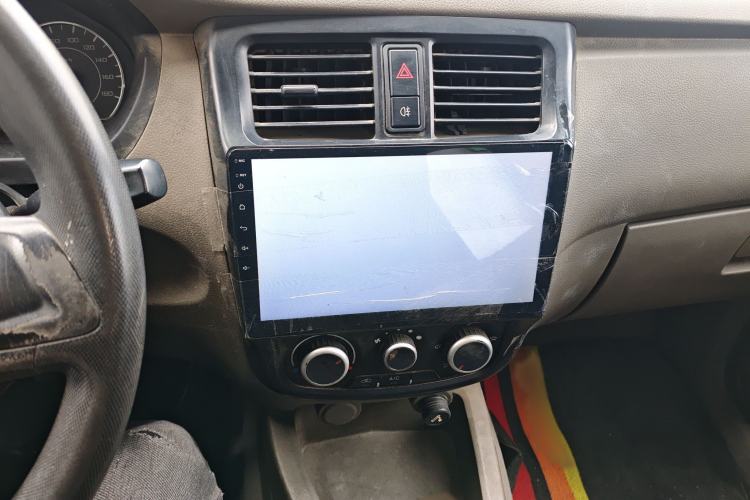 Used Wuling Rongguang V 2018 1.5L Practical Version Audio And AC Panel