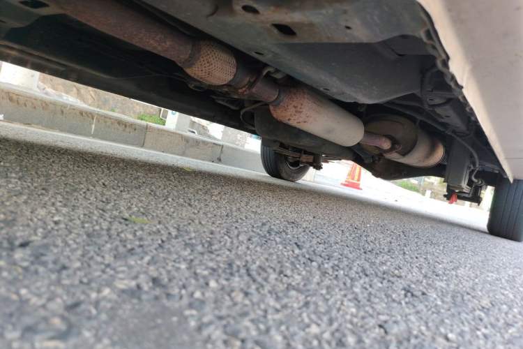 Used Wuling Rongguang V 2018 1.5L Standard Version Chassis Front Left