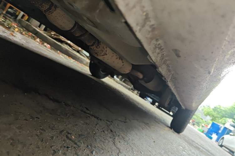 Used Wuling Rongguang V 2018 1.5L Standard Version Chassis Front Left