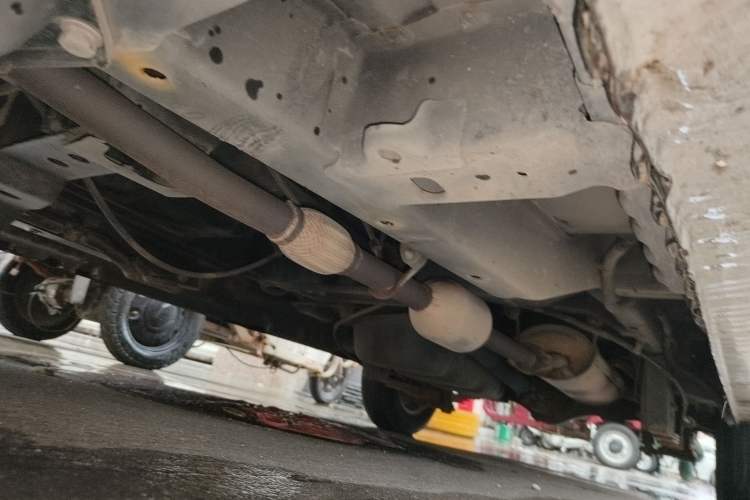 Used Wuling Rongguang V 2018 1.2L Standard Model Chassis Front Left