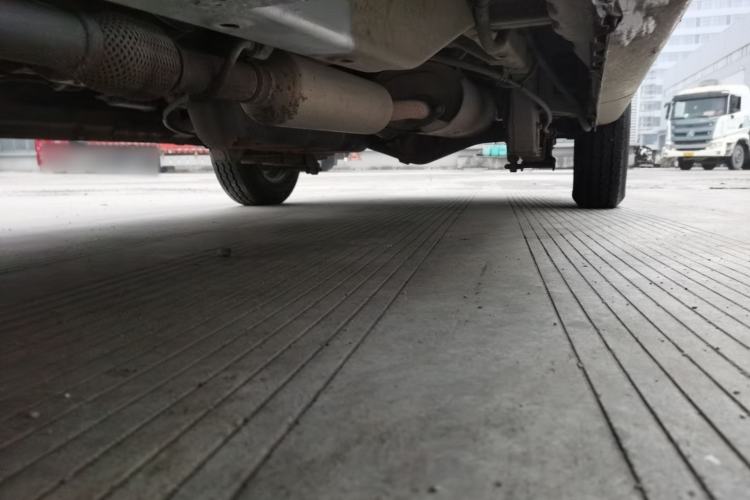 Used Wuling Rongguang V 2018 1.5L Standard Version Chassis Front Left