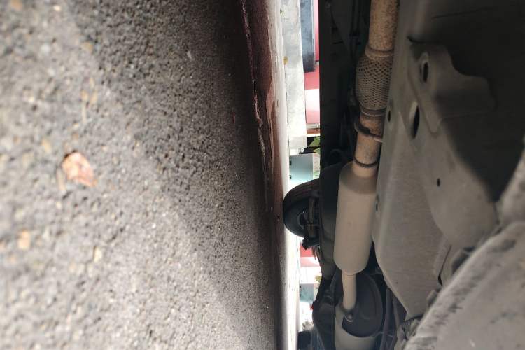 Used Wuling Rongguang V 2018 1.5L Standard Version Chassis Front Left