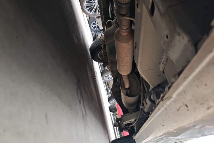 Used Wuling Rongguang V 2018 1.5L Standard Version Chassis Front Left
