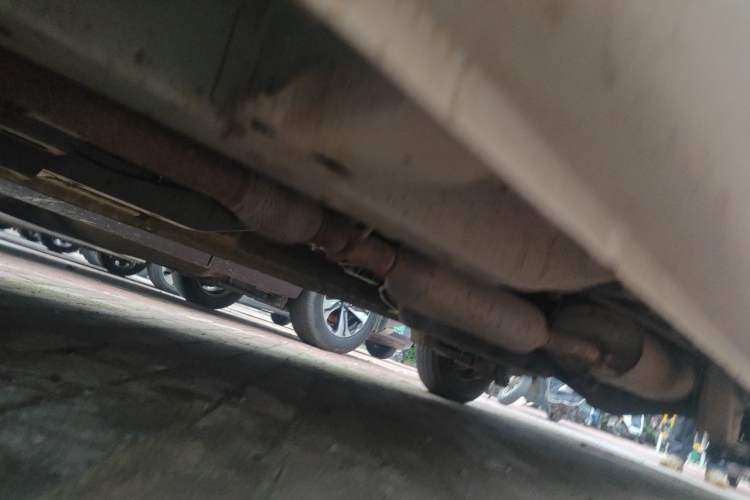 Used Wuling Rongguang V 2018 1.5L Practical Version Chassis Front Left