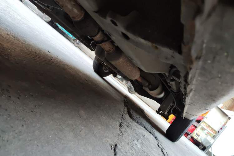 Used Wuling Rongguang V 2018 1.5L Standard Version Chassis Front Left