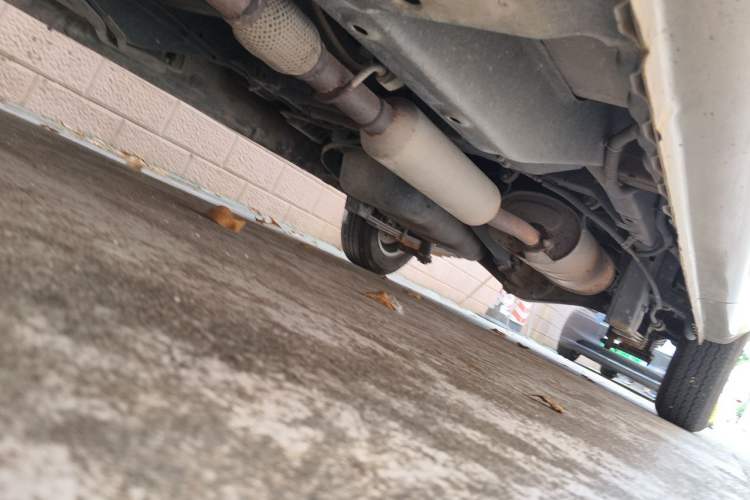 Used Wuling Rongguang V 2018 1.5L Standard Version Chassis Front Left