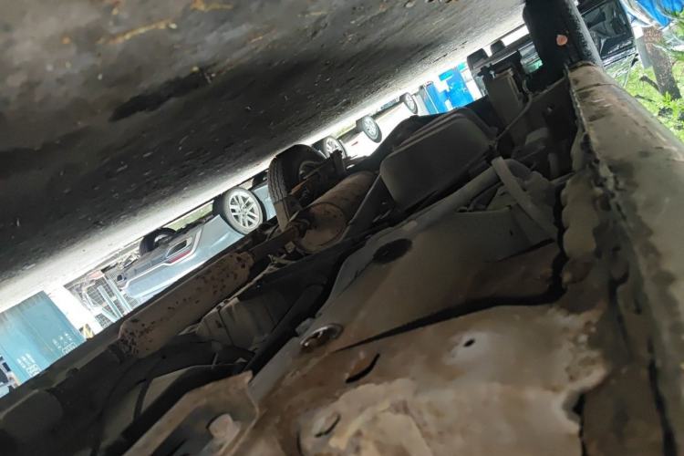 Used Wuling Rongguang V 2018 1.5L Standard Version Chassis Front Right