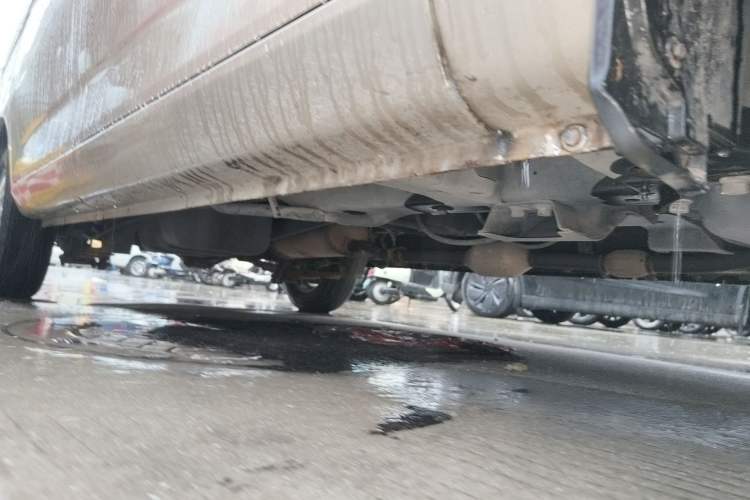 Used Wuling Rongguang V 2018 1.2L Standard Model Chassis Front Right