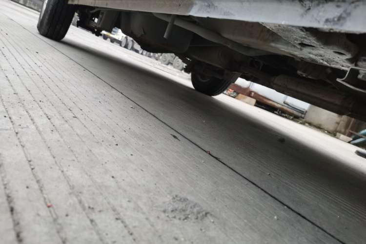 Used Wuling Rongguang V 2018 1.5L Standard Version Chassis Front Right