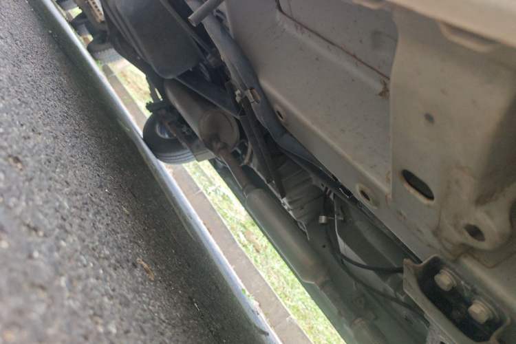 Used Wuling Rongguang V 2018 1.5L Standard Version Chassis Front Right