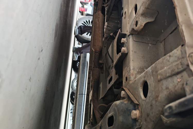 Used Wuling Rongguang V 2018 1.5L Standard Version Chassis Front Right