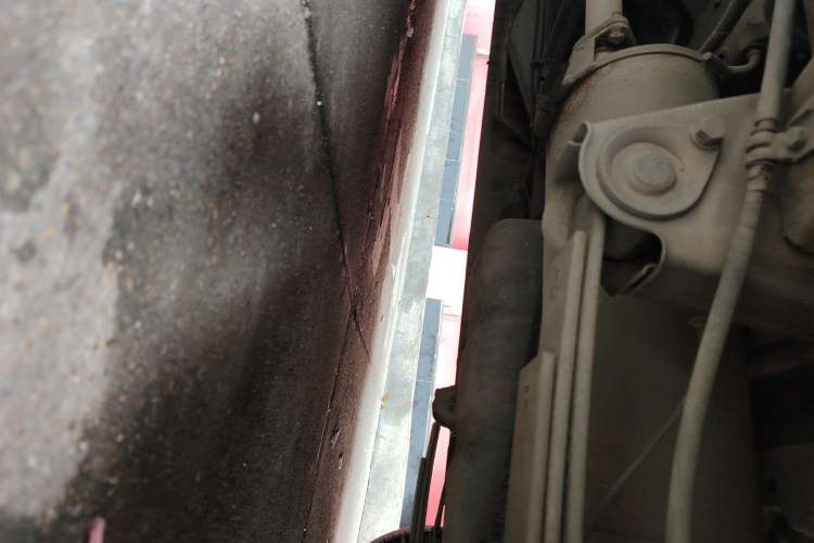 Used Wuling Rongguang V 2018 1.5L Standard Version Chassis Rear Left