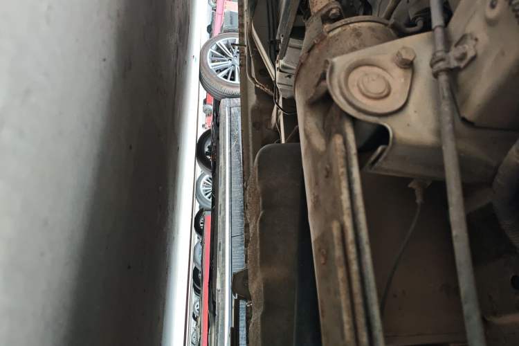 Used Wuling Rongguang V 2018 1.5L Standard Version Chassis Rear Left