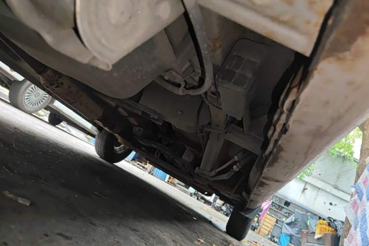 Used Wuling Rongguang V 2018 1.5L Standard Version Chassis Rear Right