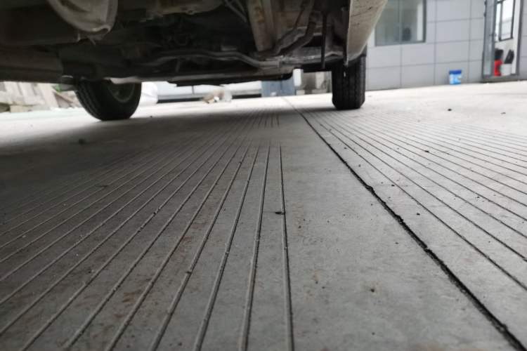 Used Wuling Rongguang V 2018 1.5L Standard Version Chassis Rear Right