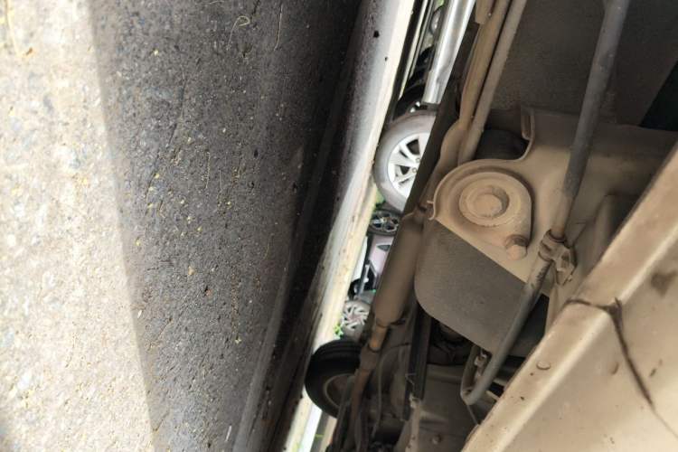 Used Wuling Rongguang V 2018 1.5L Standard Version Chassis Rear Right