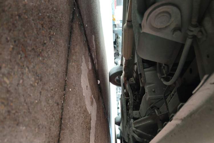 Used Wuling Rongguang V 2018 1.5L Standard Version Chassis Rear Right