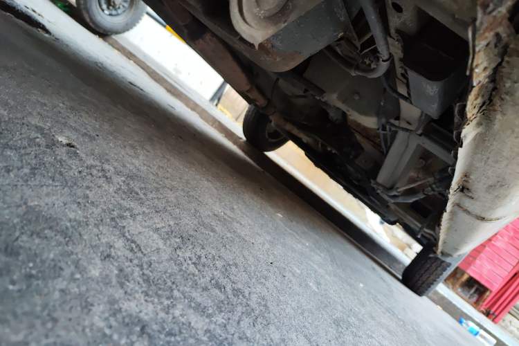 Used Wuling Rongguang V 2018 1.5L Standard Version Chassis Rear Right