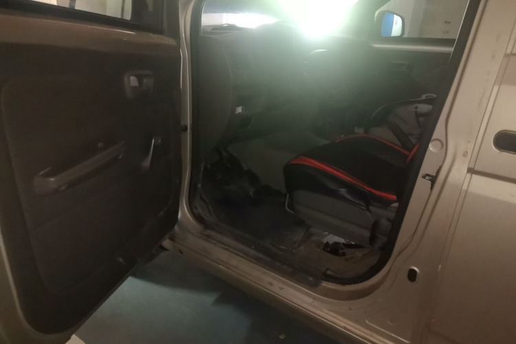 Used Wuling Rongguang V 2018 1.2L Practical Model Driver Seat