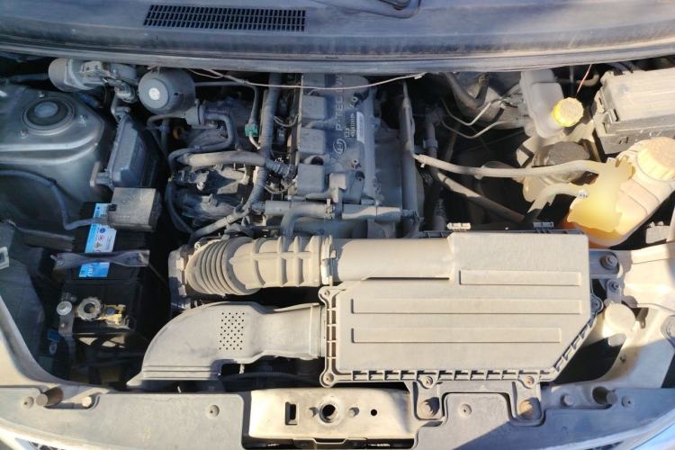 Used Wuling Rongguang V 2018 1.5L Standard Version Engine Bay