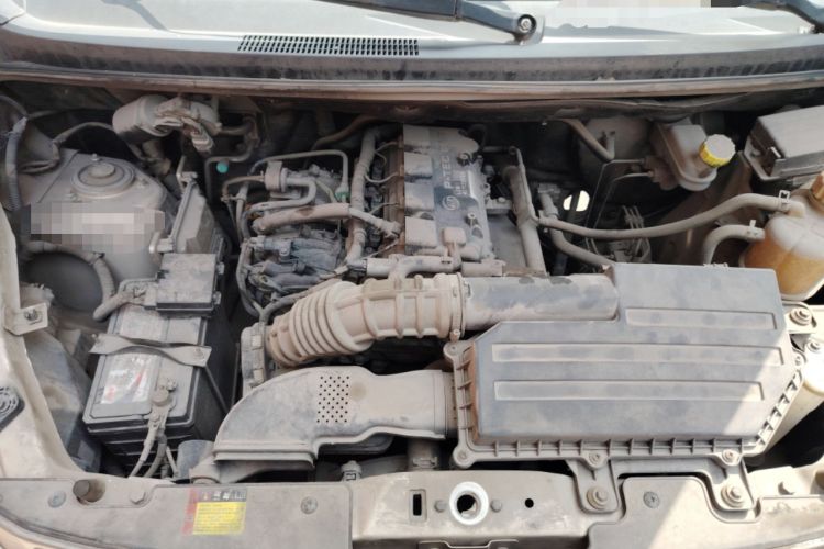 Used Wuling Rongguang V 2018 1.5L Standard Version Engine Bay