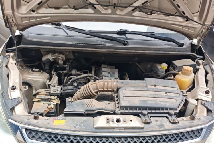 Used Wuling Rongguang V 2018 1.5L Standard Version Engine Bay