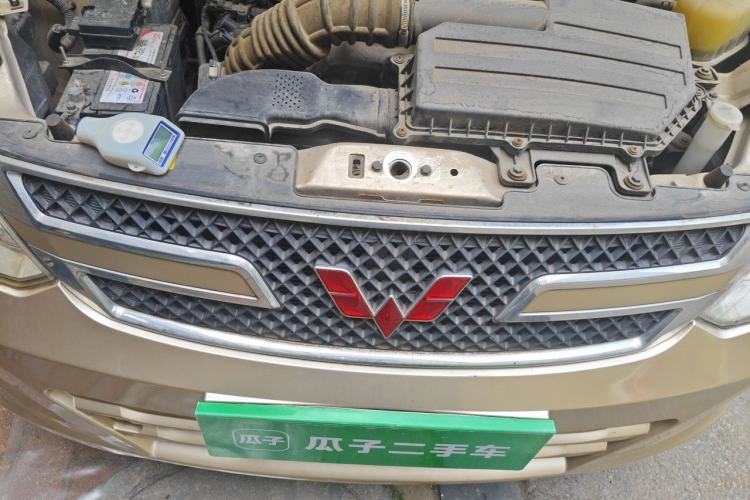 Used Wuling Rongguang V 2018 1.5L Standard Version Engine Bay