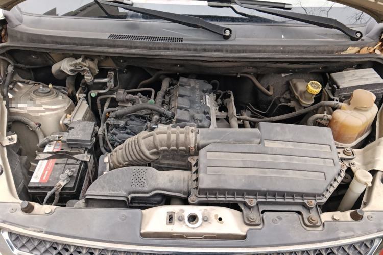 Used Wuling Rongguang V 2018 1.5L Standard Version Engine Bay