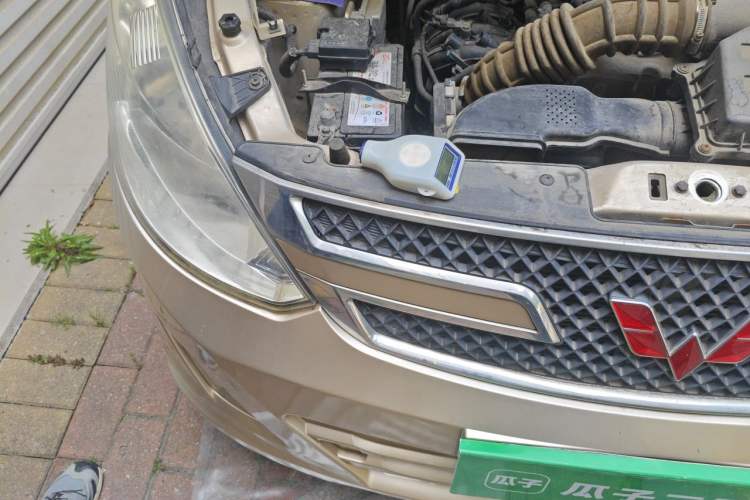 Used Wuling Rongguang V 2018 1.5L Standard Version Engine Bay Right