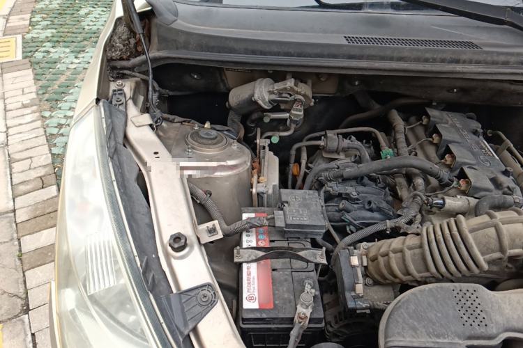 Used Wuling Rongguang V 2018 1.5L Standard Version Engine Bay Right