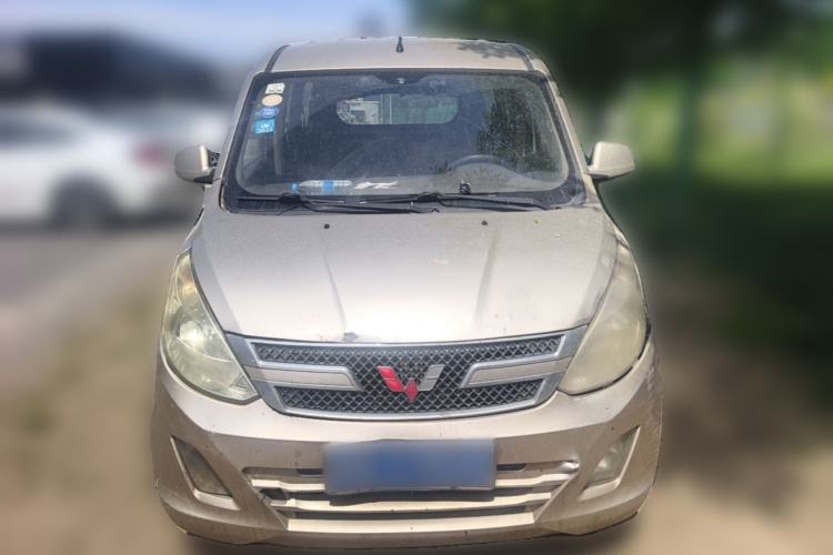 Used Wuling Rongguang V 2018 1.5L Practical Version Front