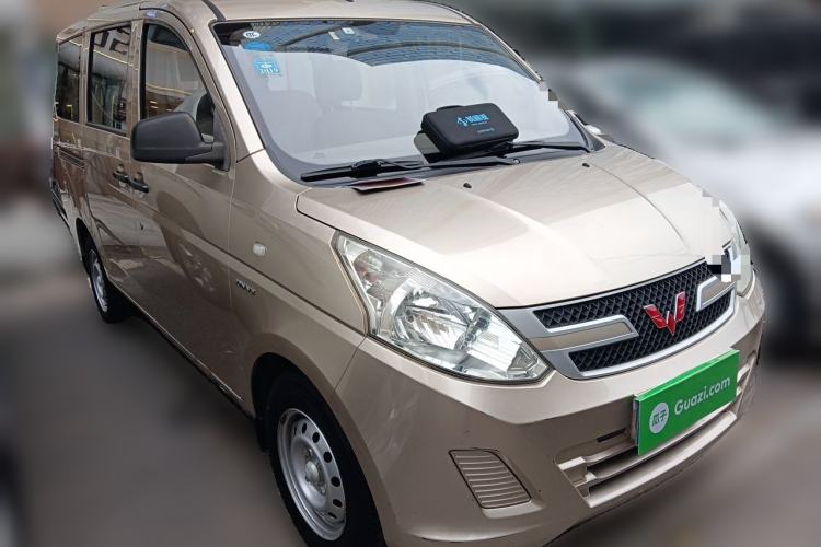 Used Wuling Rongguang V 2018 1.5L Standard Version Front Right 45 Deg